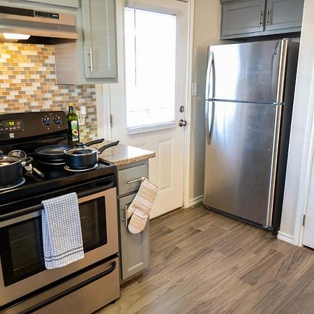 Fabulous King Size Bed In A Gated Neighborhood! Apartment Edinburg Luaran gambar