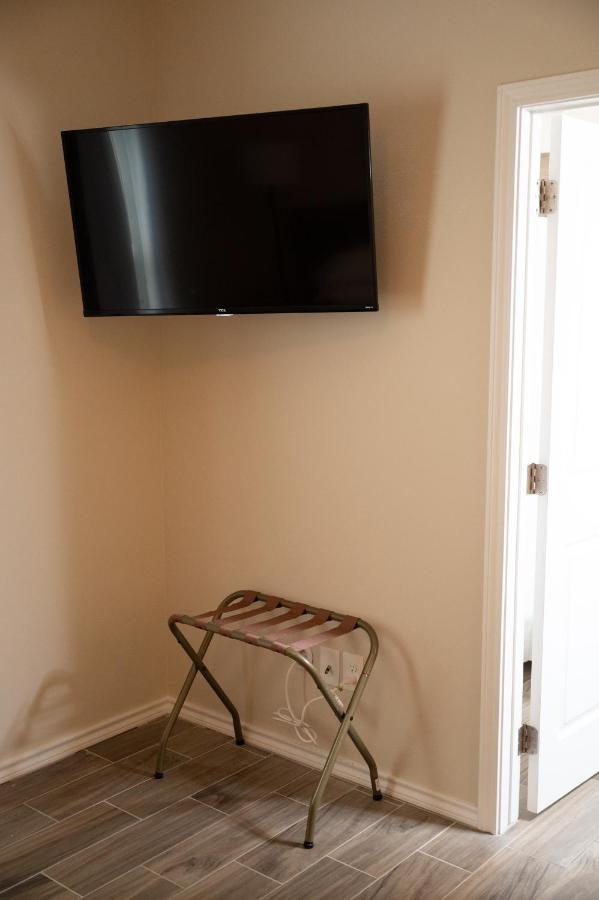 Fabulous King Size Bed In A Gated Neighborhood! Apartment Edinburg Luaran gambar