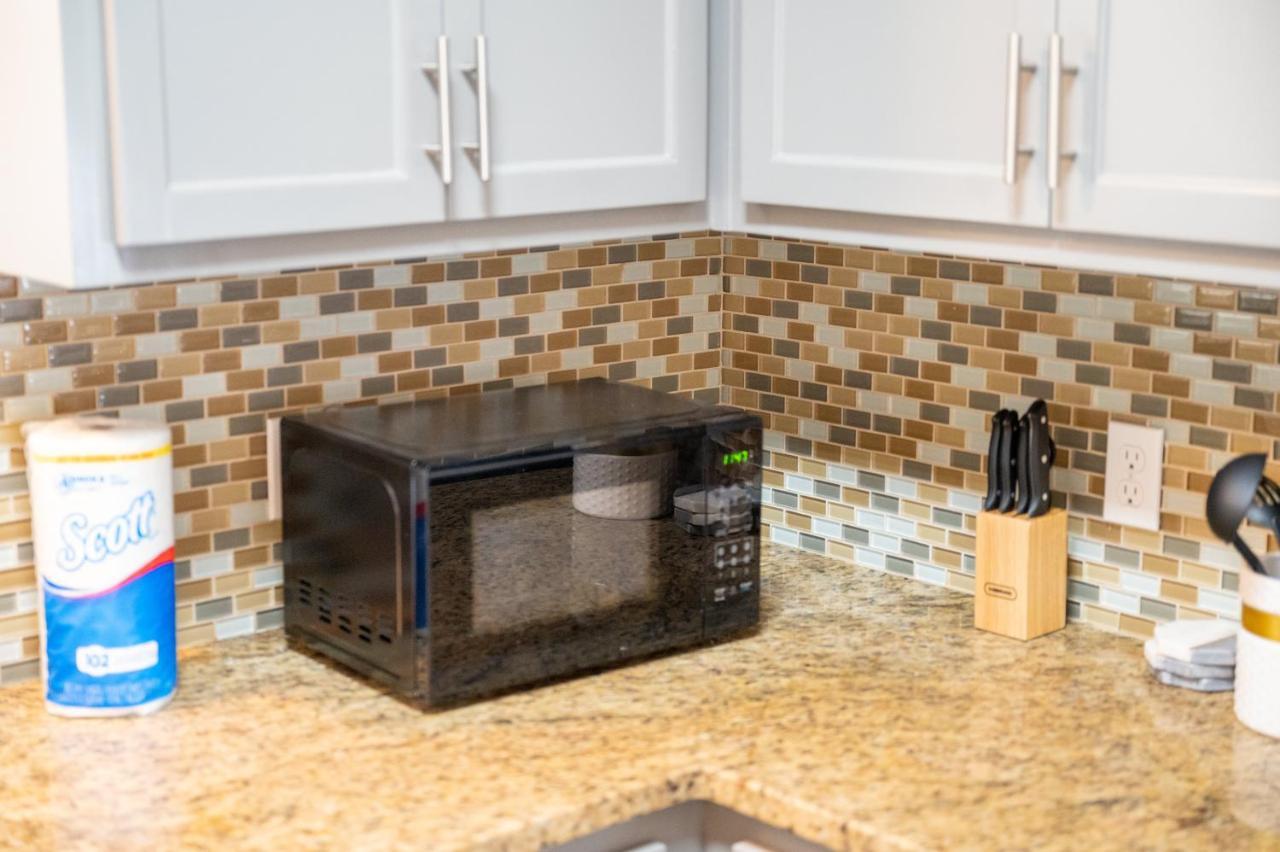 Fabulous King Size Bed In A Gated Neighborhood! Apartment Edinburg Luaran gambar